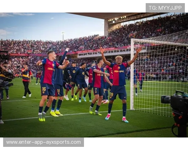 巴萨首战诺坎普气氛重燃？球队士气爆满