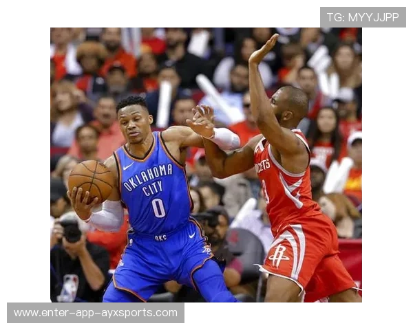 威斯布鲁克终场前封盖，精彩防守点燃全场