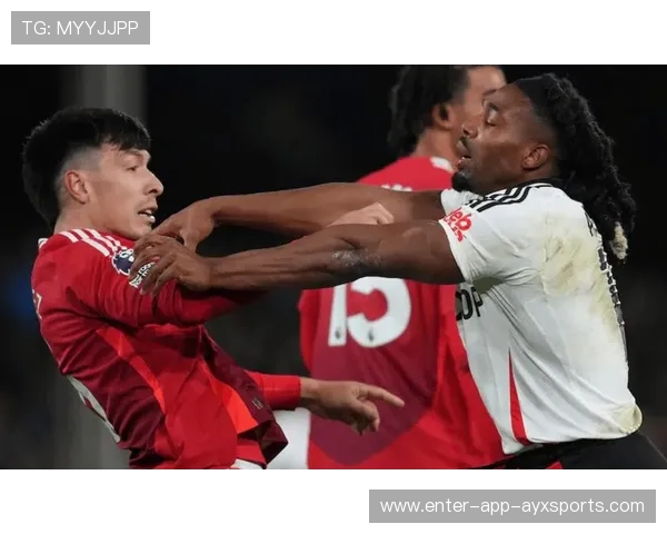 奥纳纳飞身封出希门尼斯单刀球，曼联1比0小胜富勒姆重返前六